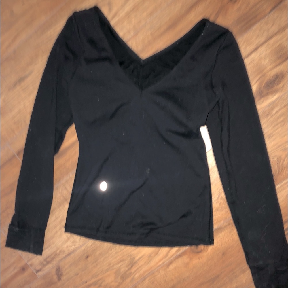 Long sleeve  low v neck